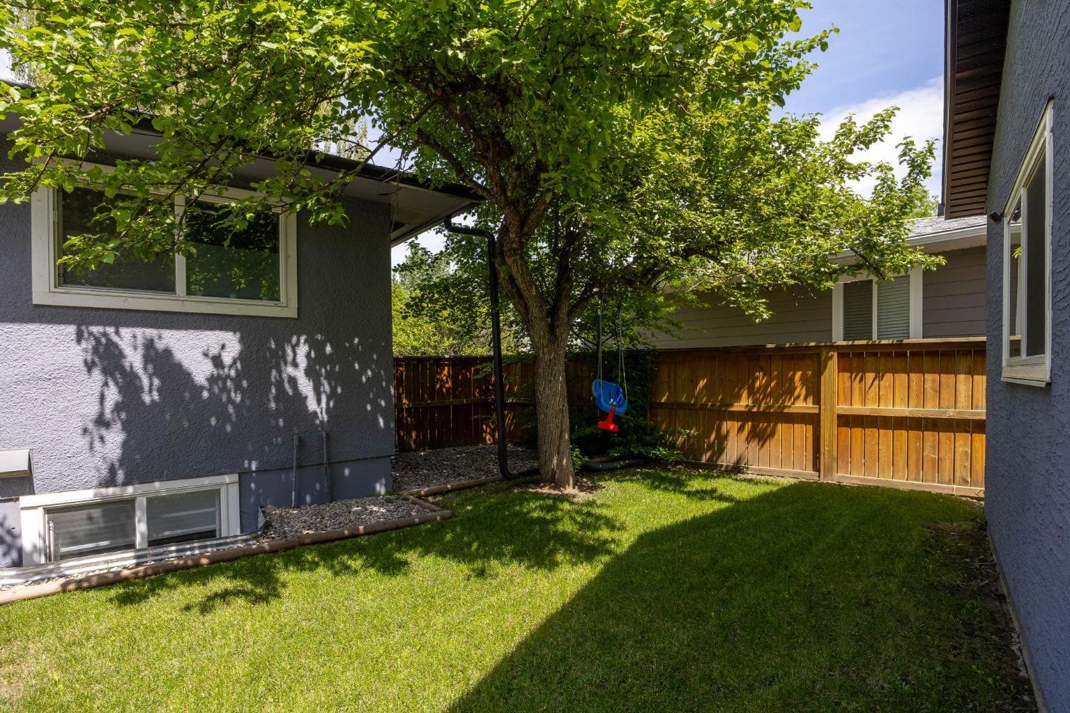 723 75 Avenue SW