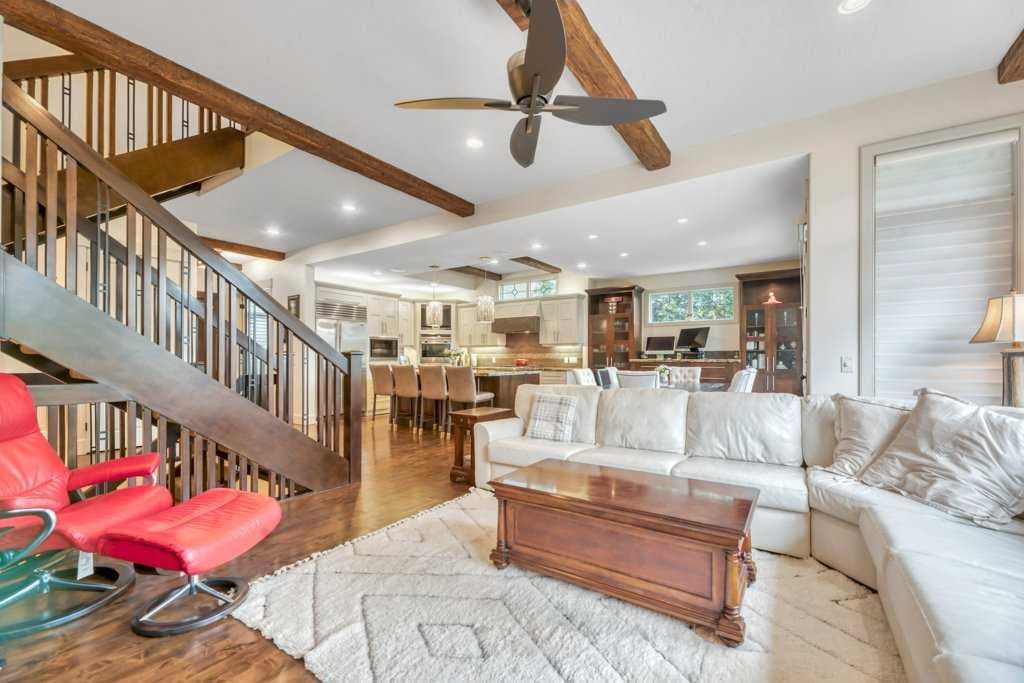 377 Evergreen Circle SW