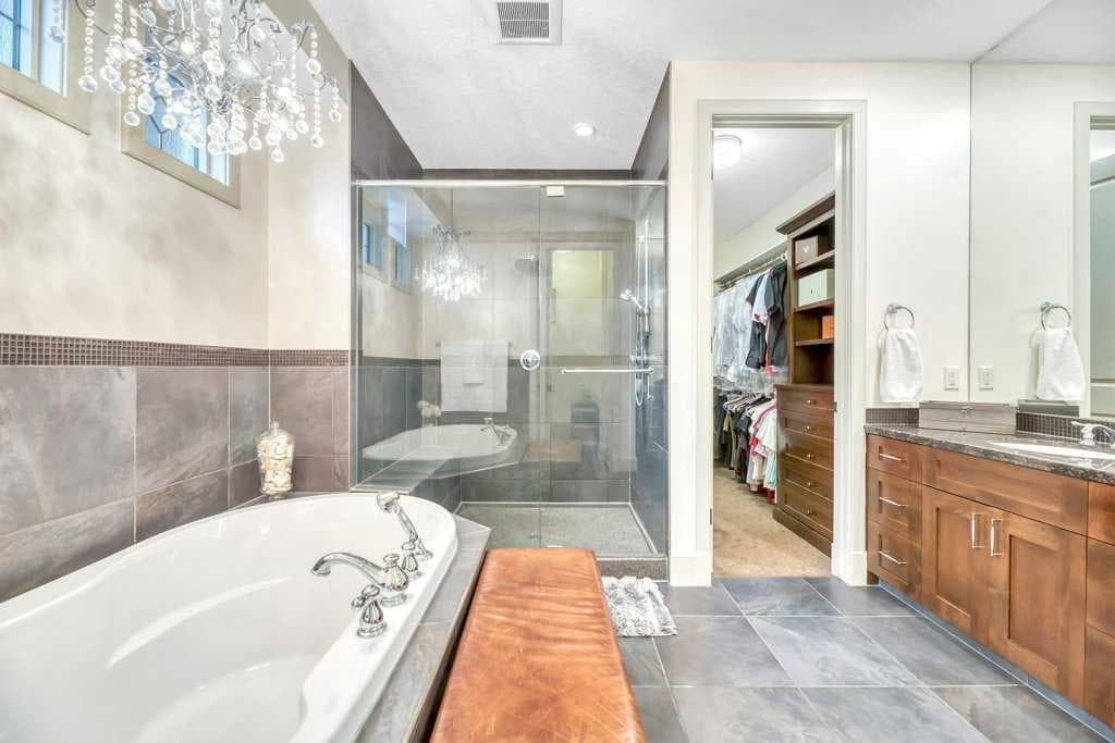 377 Evergreen Circle SW