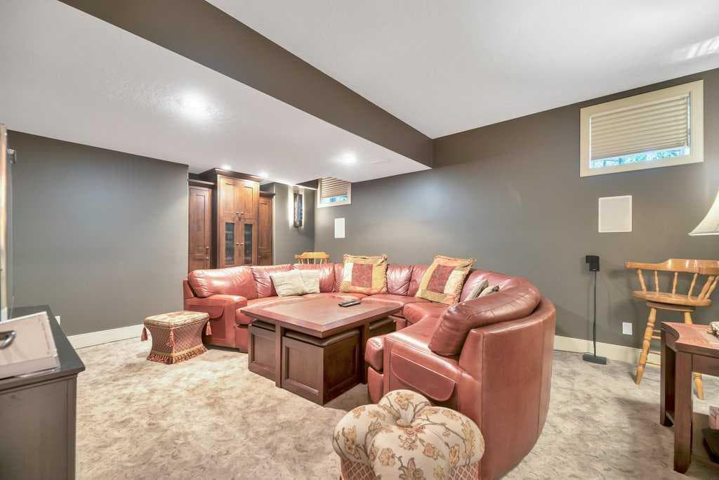 377 Evergreen Circle SW