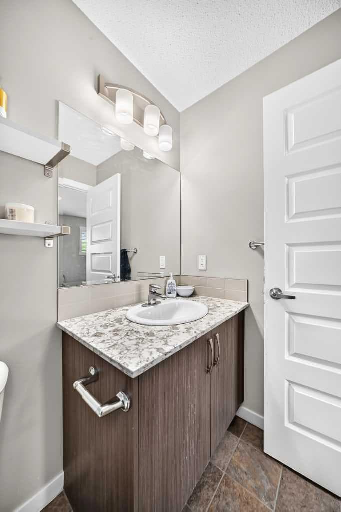 711 Auburn Bay Circle SE