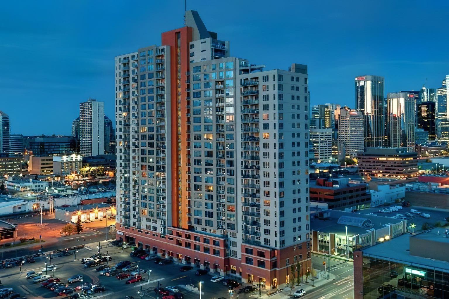 1005, 1053 10 Street SW