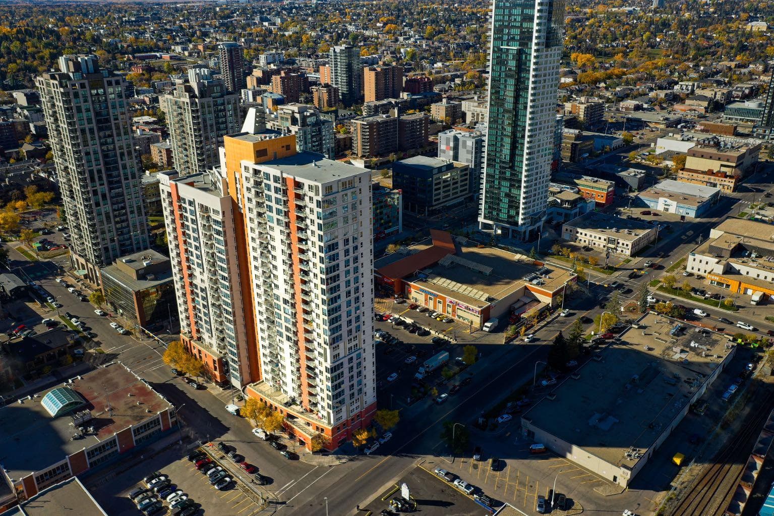 1005, 1053 10 Street SW