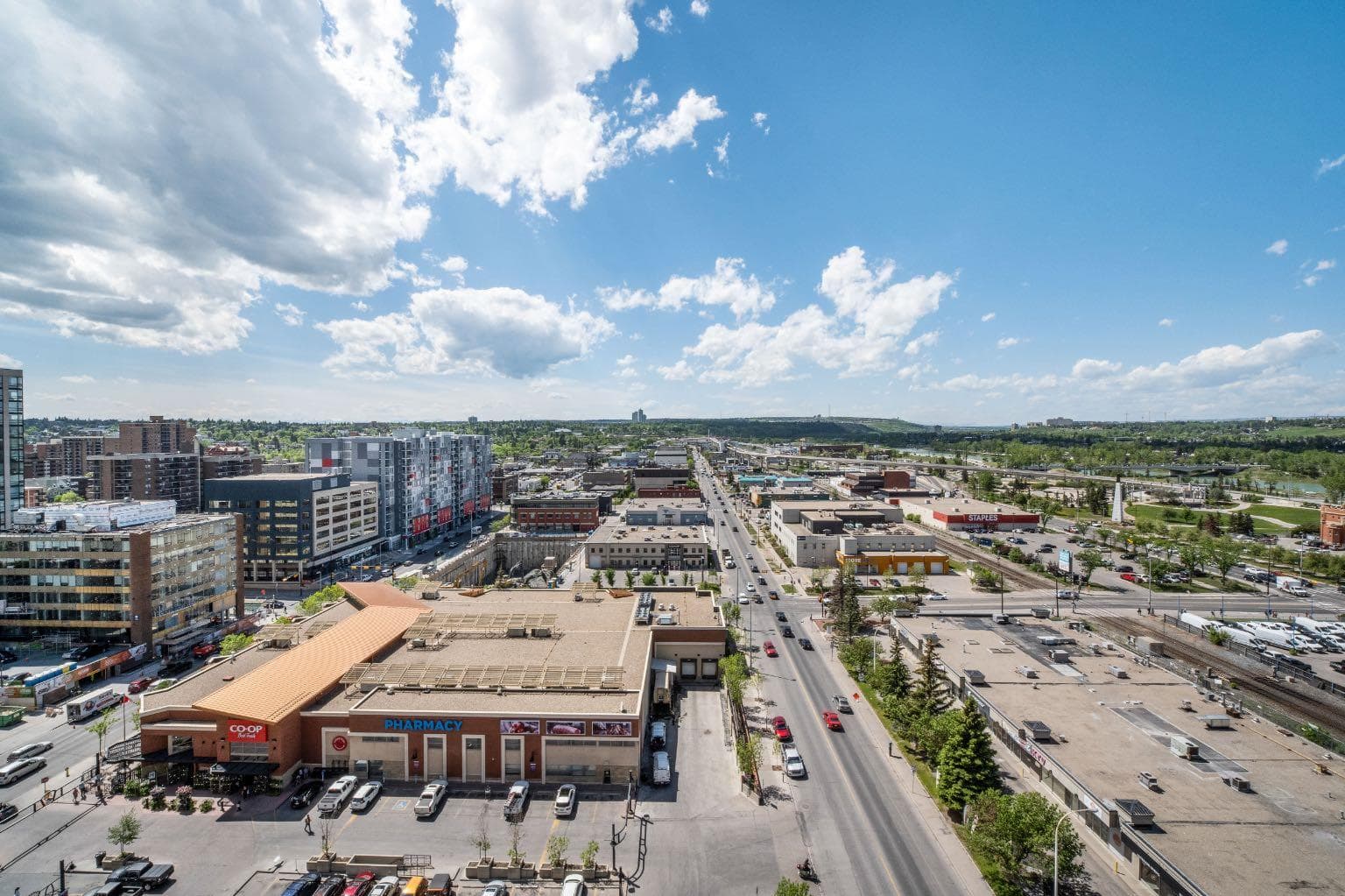 1005, 1053 10 Street SW