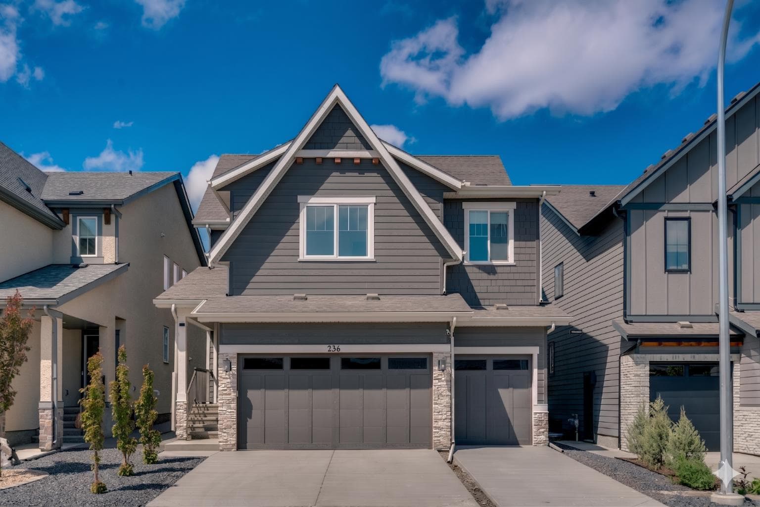 236 Marina Grove SE