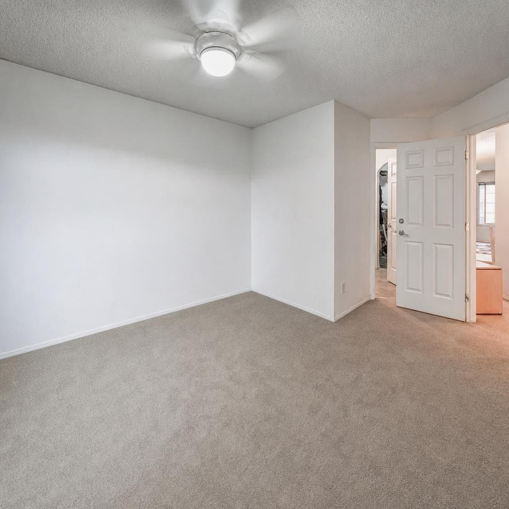 84 Saddletree Close NE