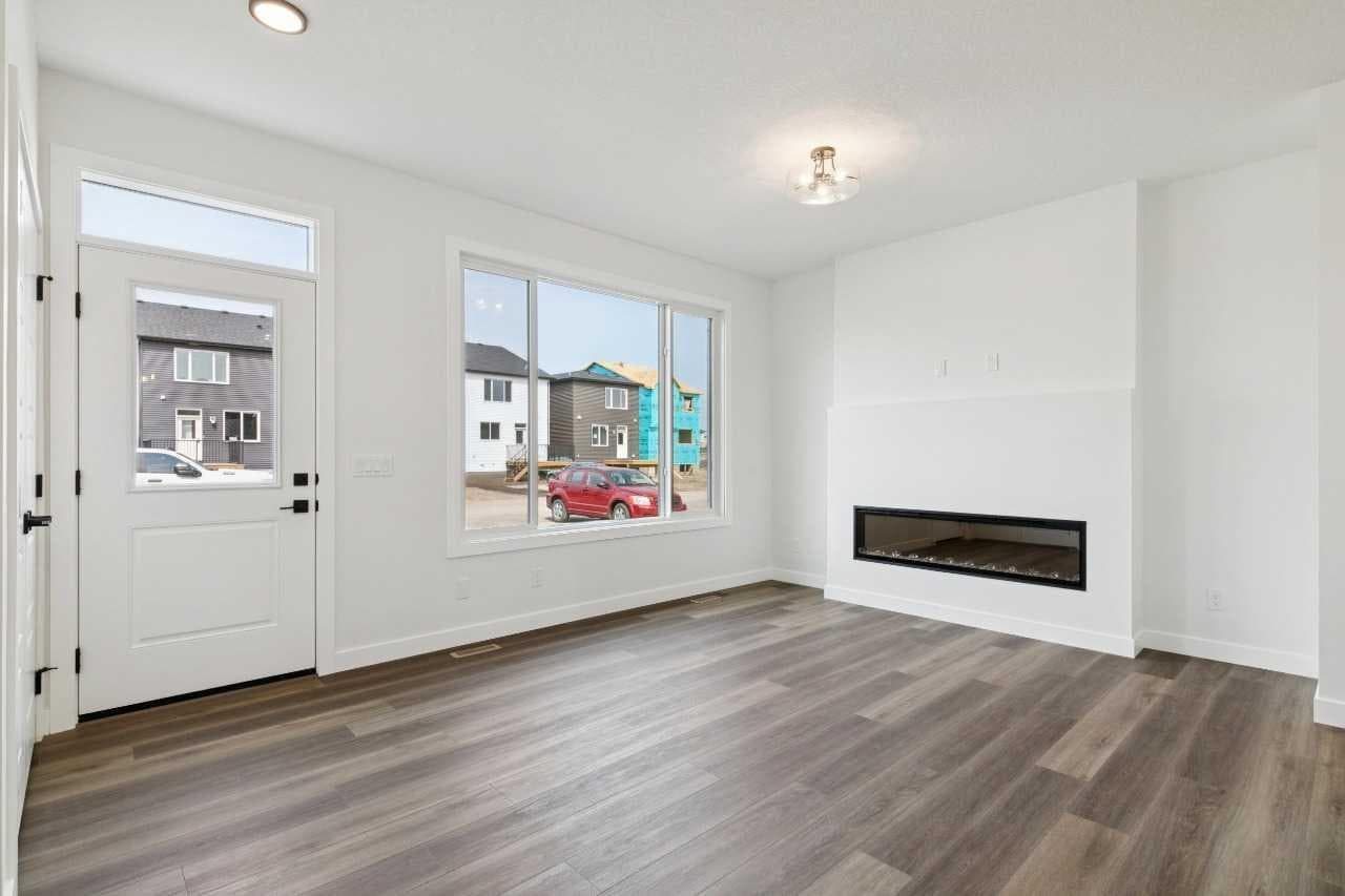 160 Snowberry Common SE