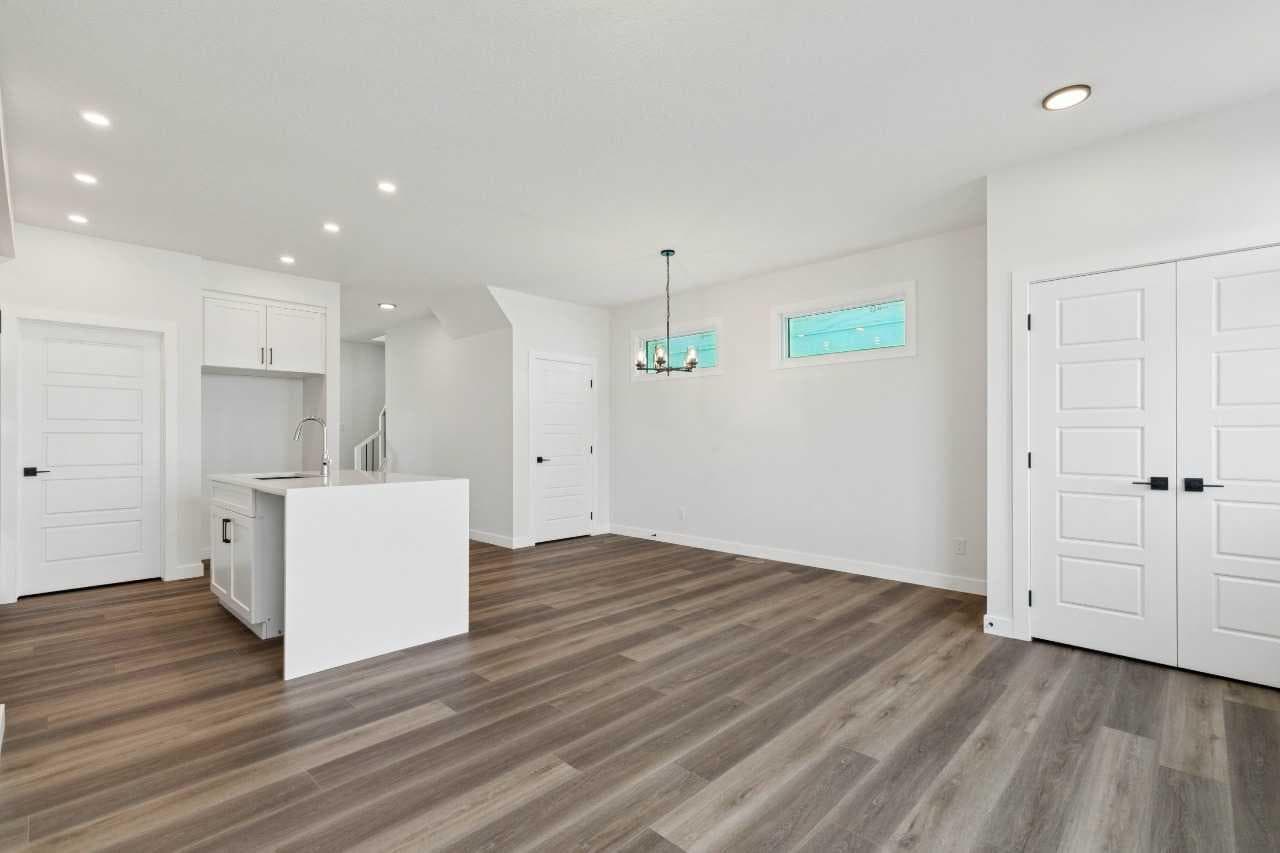 160 Snowberry Common SE