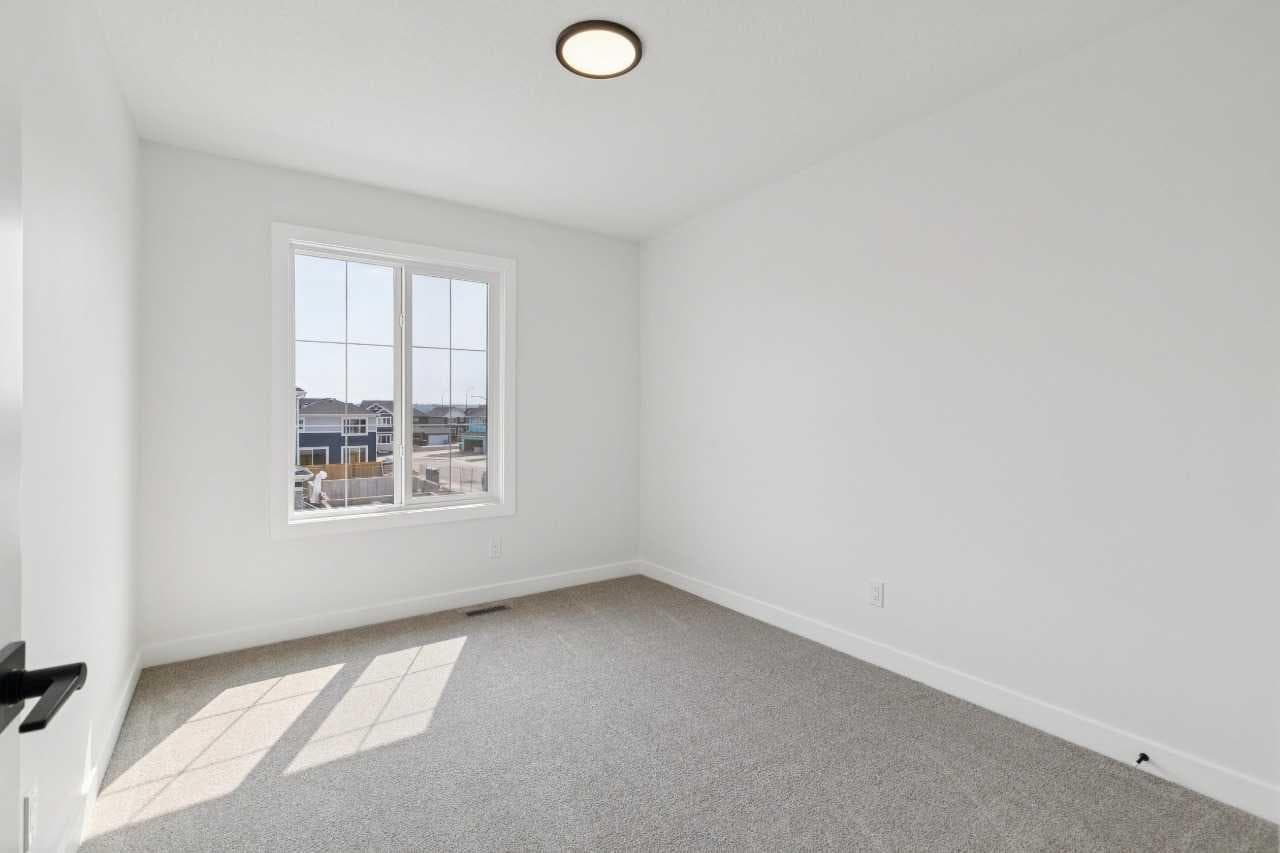 160 Snowberry Common SE