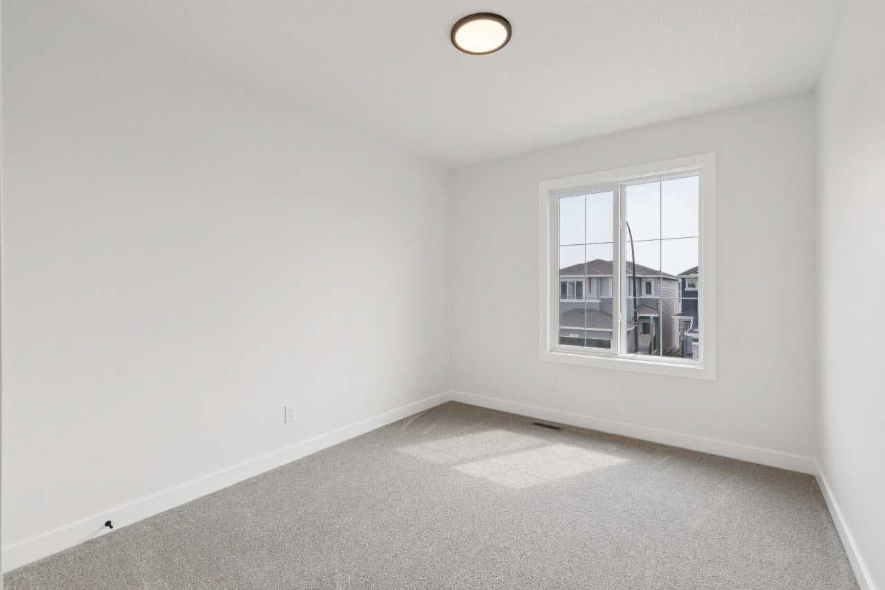 160 Snowberry Common SE