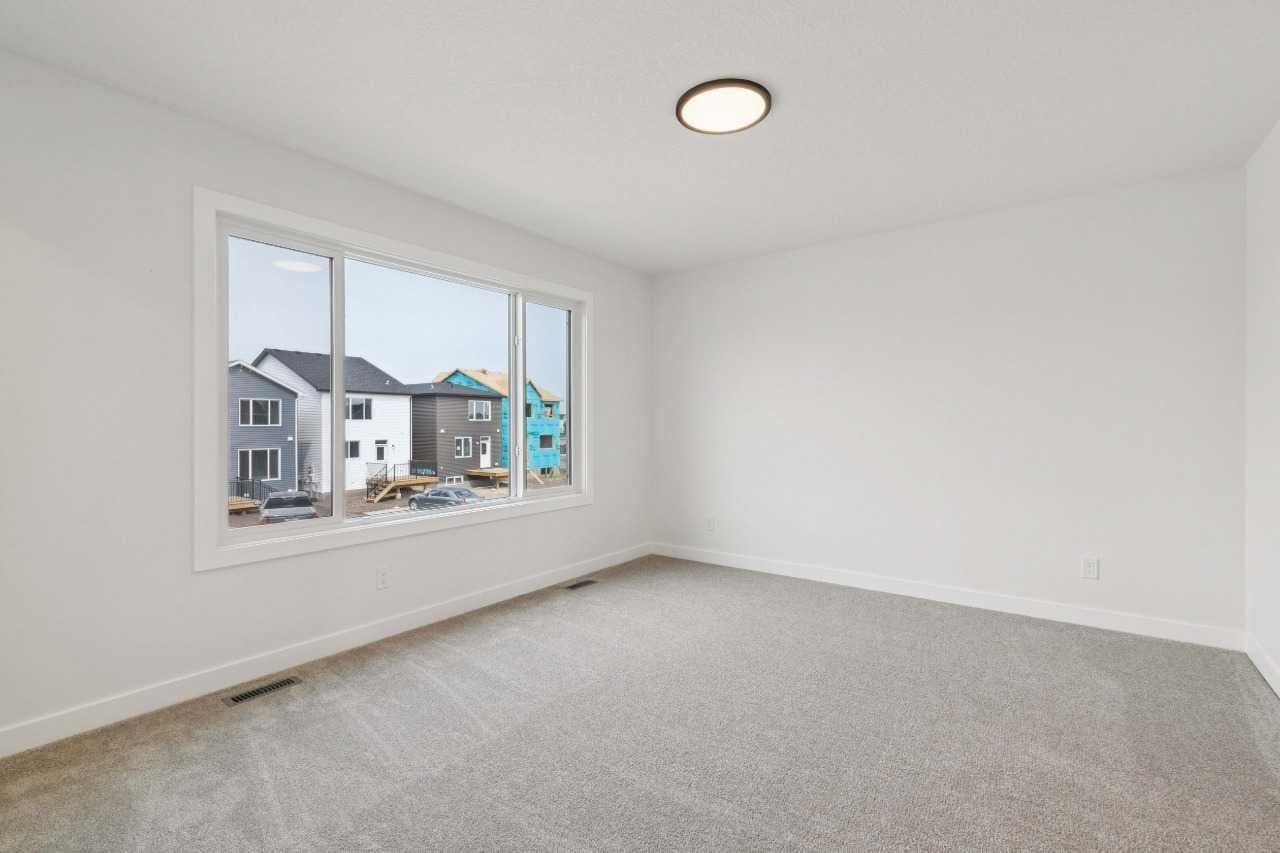160 Snowberry Common SE