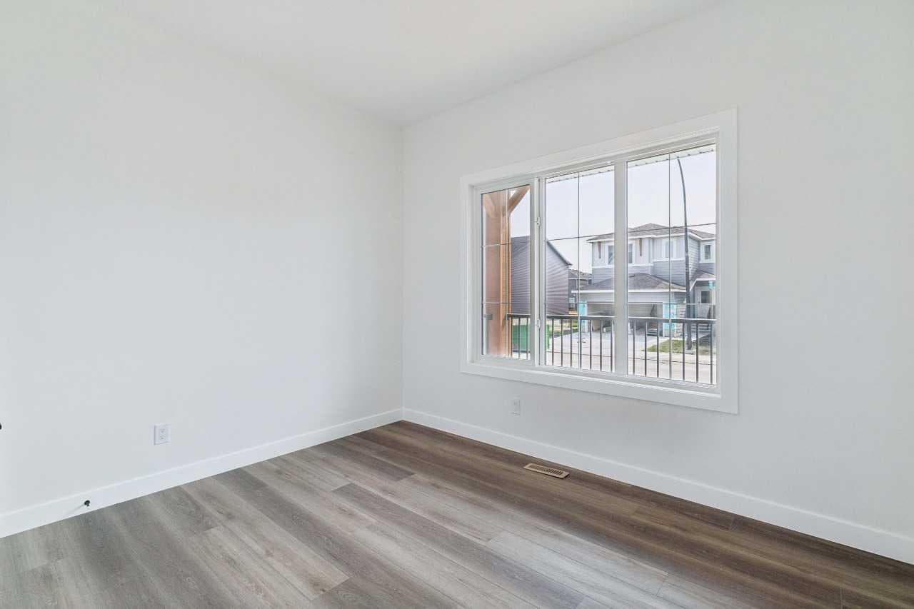 160 Snowberry Common SE