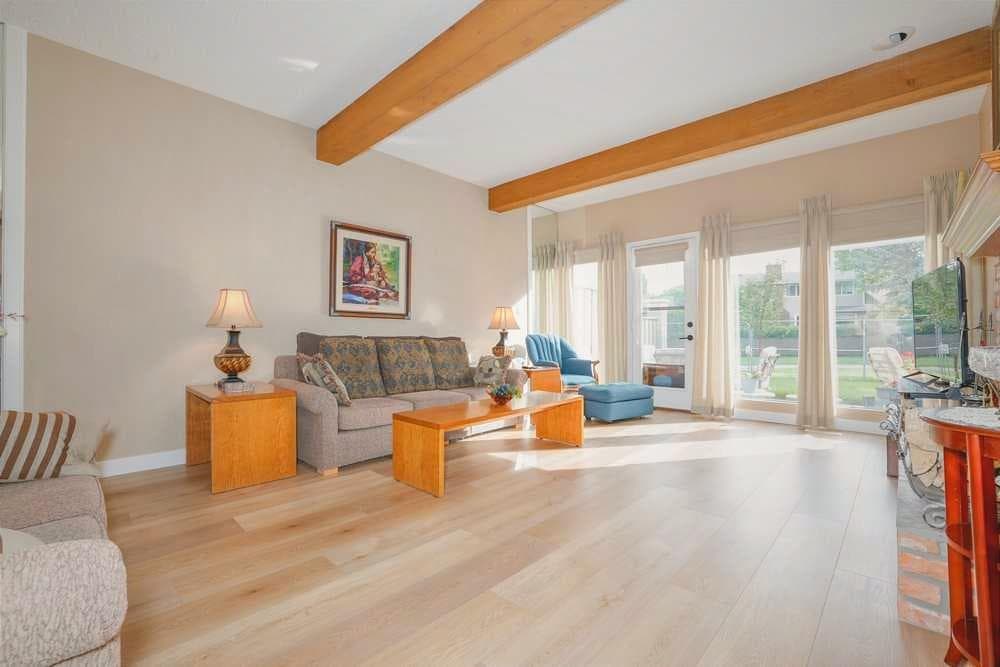 258, 20 Midpark Crescent SE