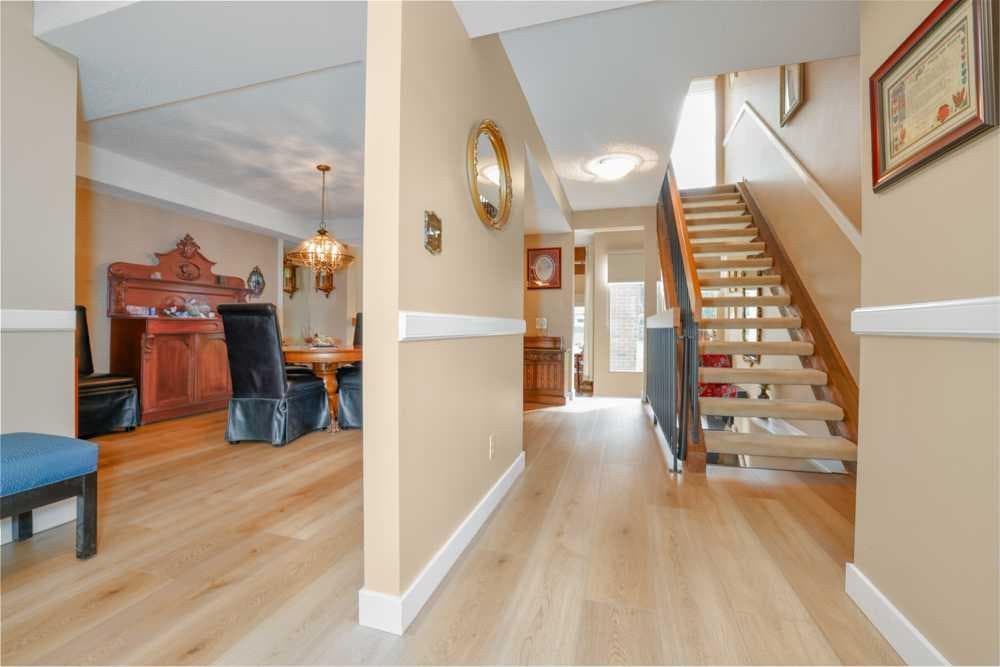 258, 20 Midpark Crescent SE