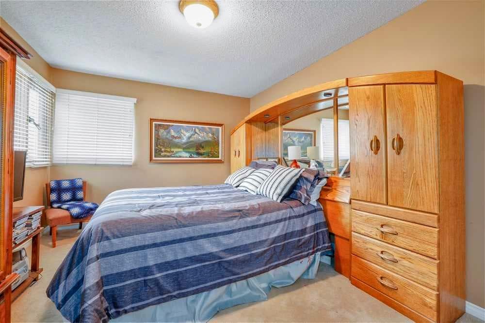 258, 20 Midpark Crescent SE