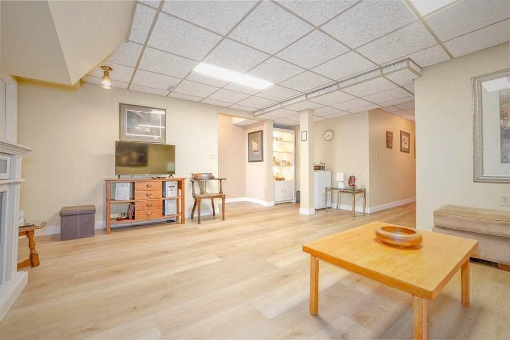 258, 20 Midpark Crescent SE