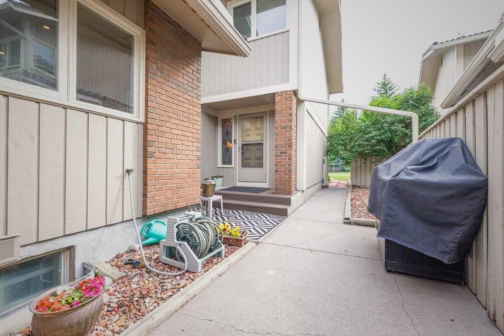 258, 20 Midpark Crescent SE