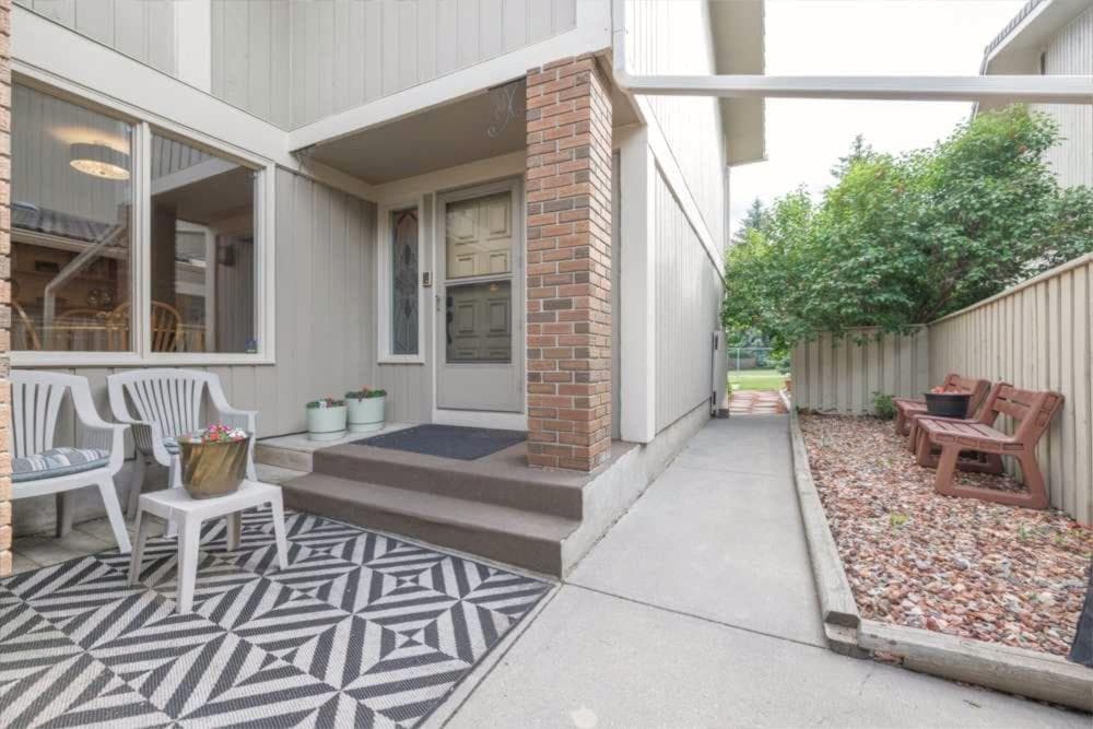 258, 20 Midpark Crescent SE