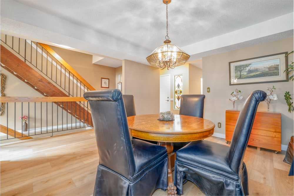 258, 20 Midpark Crescent SE