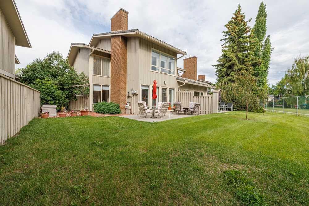 258, 20 Midpark Crescent SE