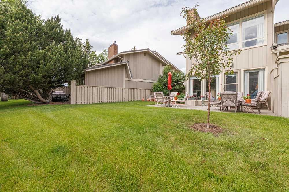 258, 20 Midpark Crescent SE
