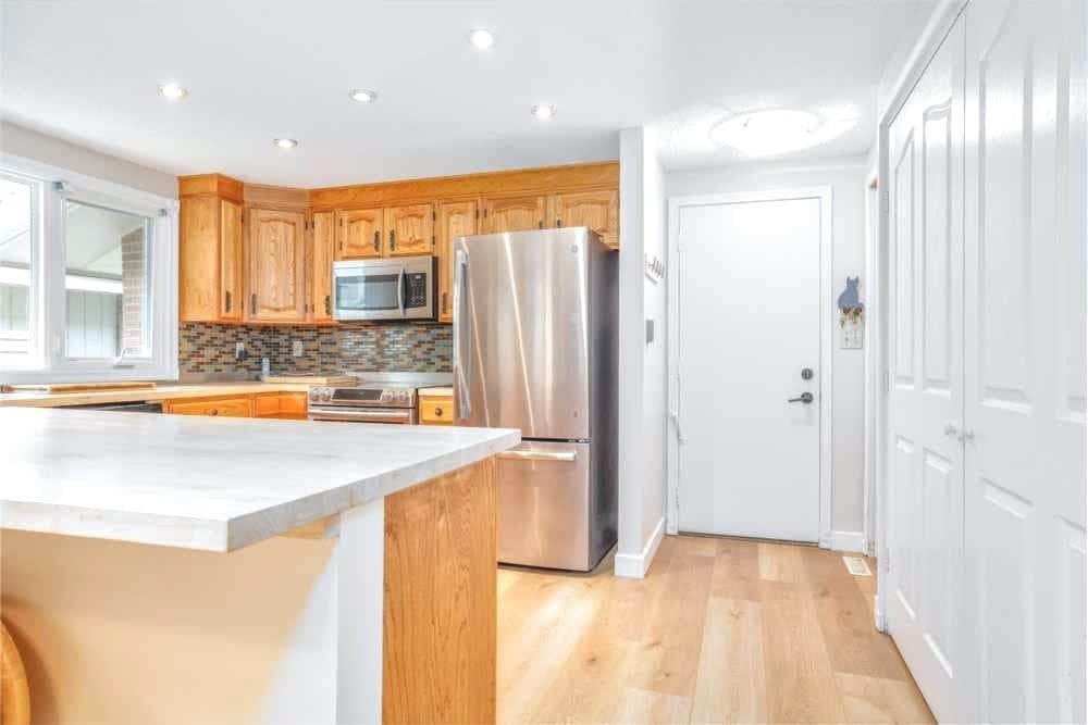 258, 20 Midpark Crescent SE