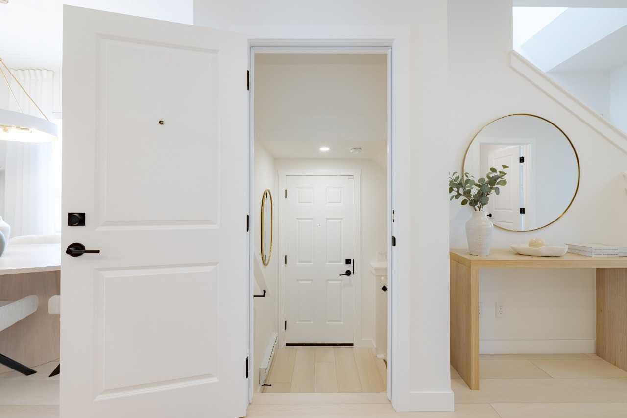 461 Rosemary Gardens SE