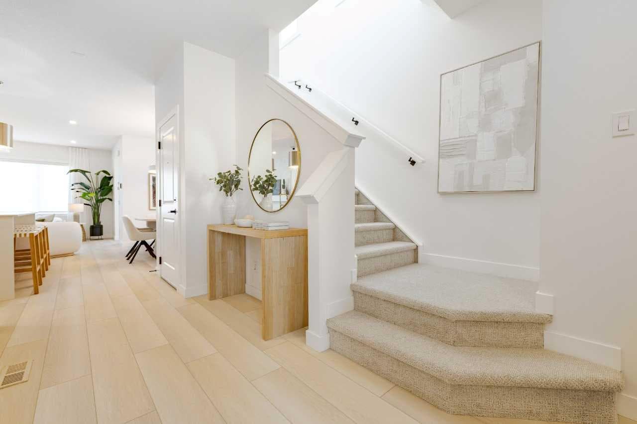 461 Rosemary Gardens SE