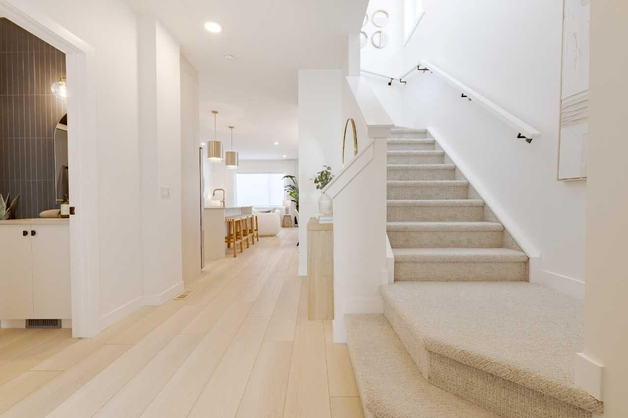 461 Rosemary Gardens SE