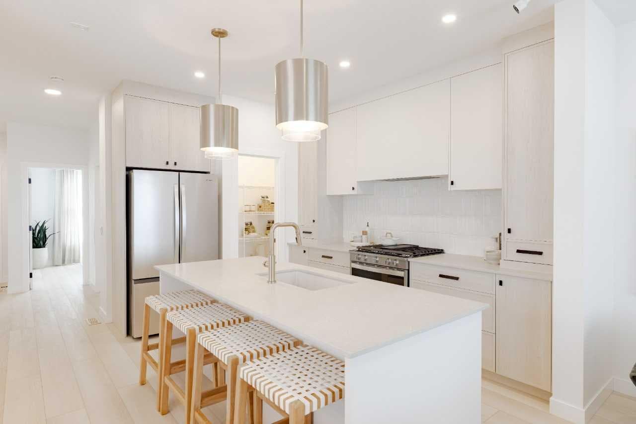 461 Rosemary Gardens SE