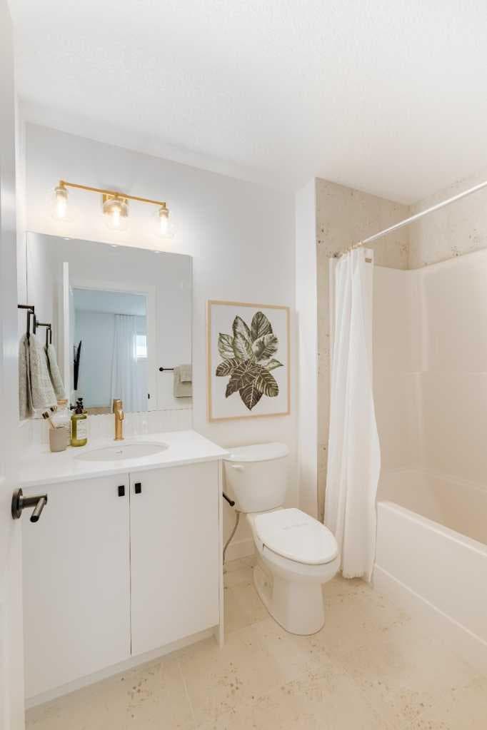 461 Rosemary Gardens SE
