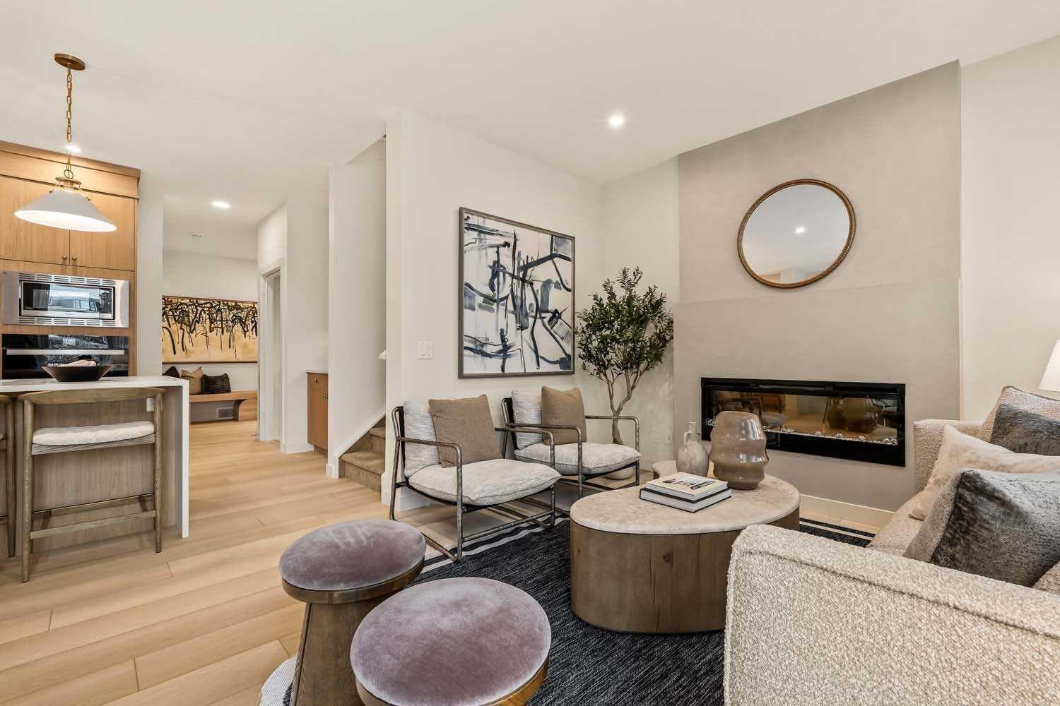148 Lucas Green NW