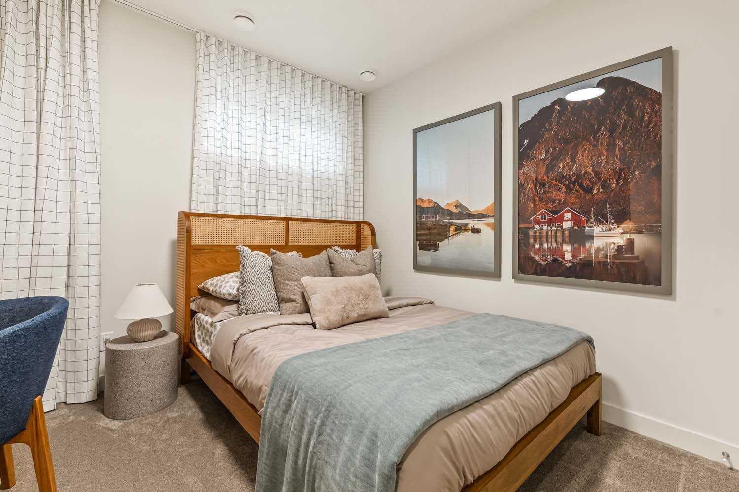 148 Lucas Green NW