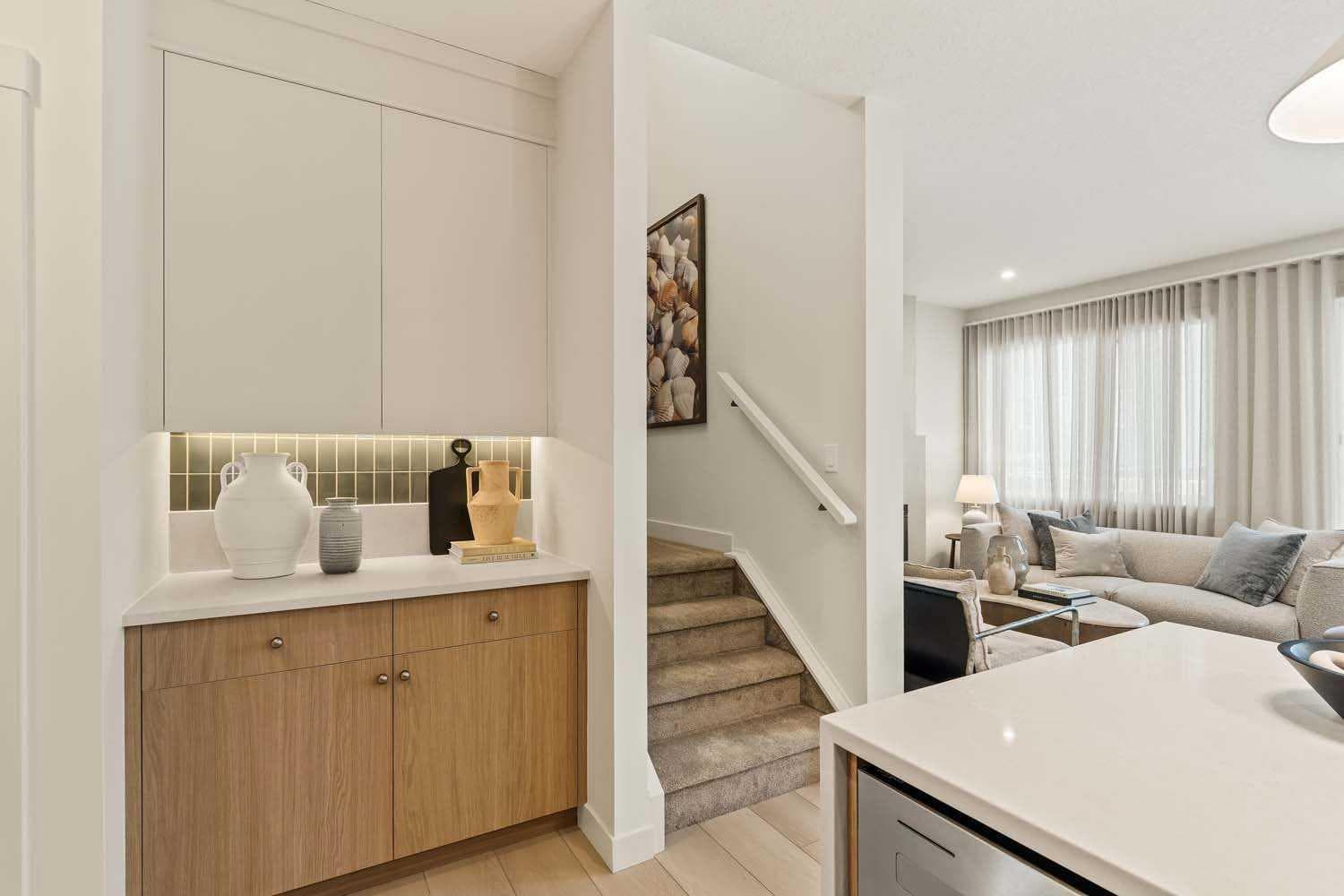 148 Lucas Green NW