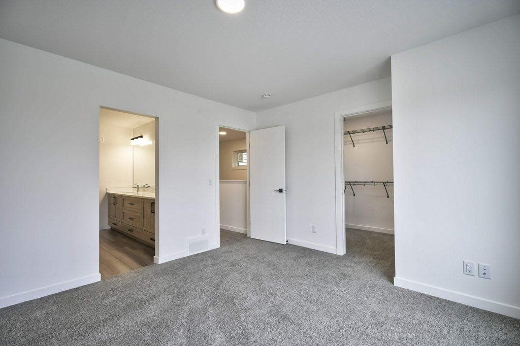 41 Legacy Point Terrace SE