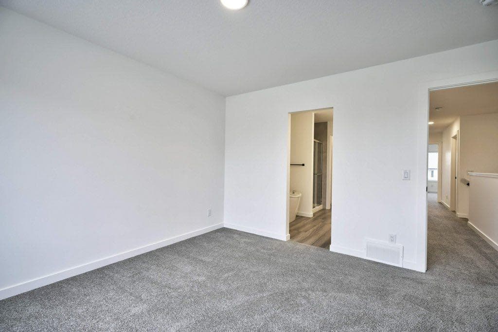 41 Legacy Point Terrace SE