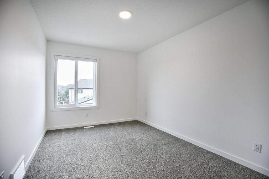 41 Legacy Point Terrace SE