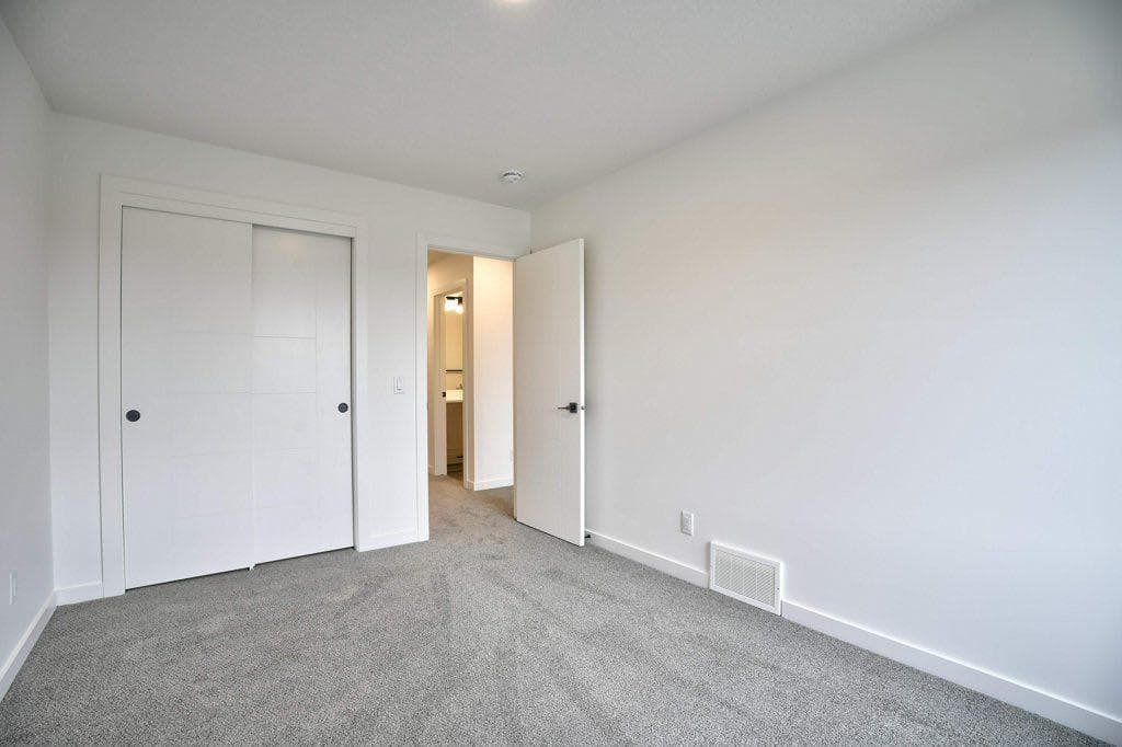 41 Legacy Point Terrace SE