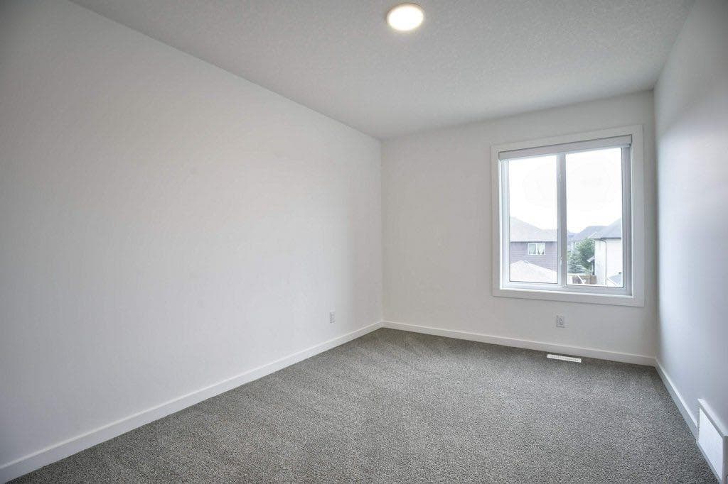 41 Legacy Point Terrace SE