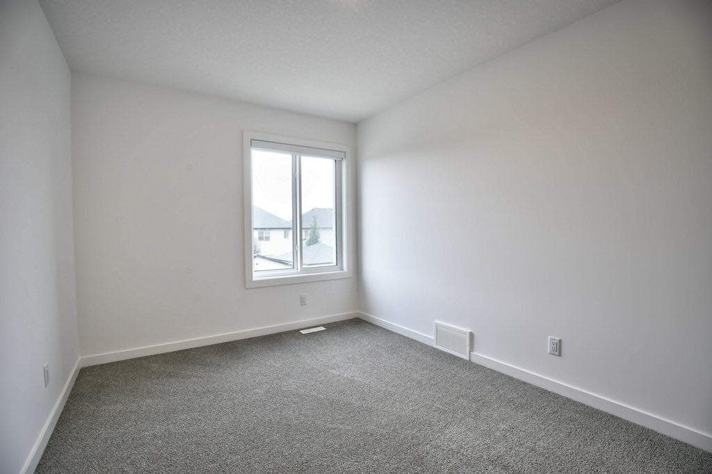 41 Legacy Point Terrace SE