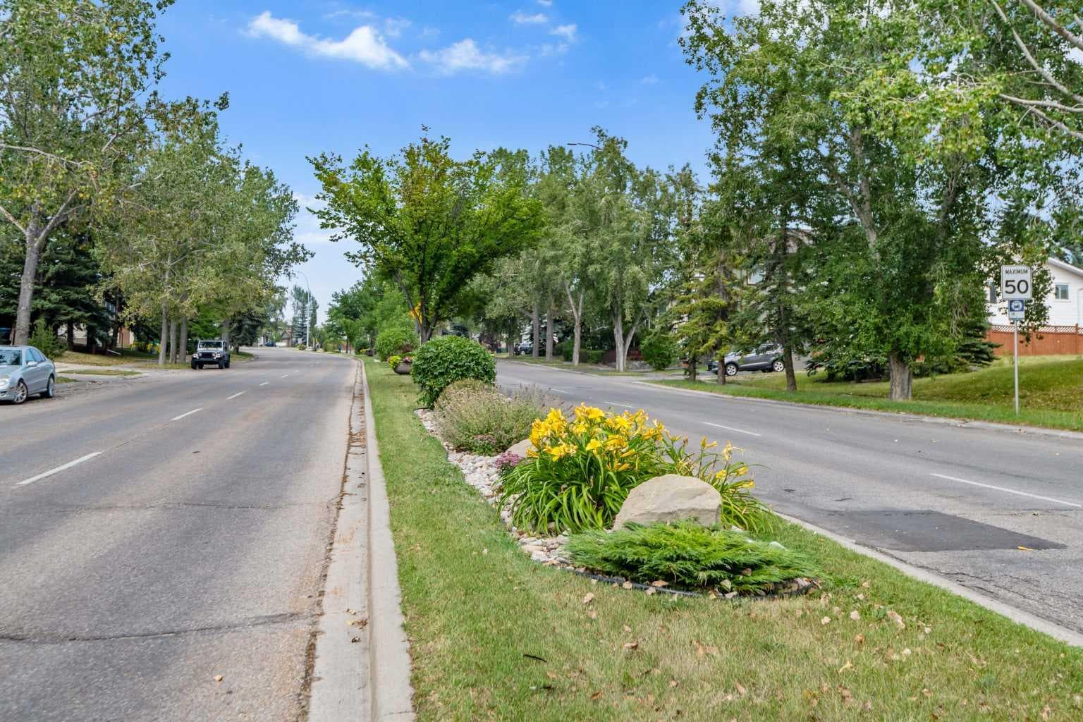 112 Hawkford Crescent NW