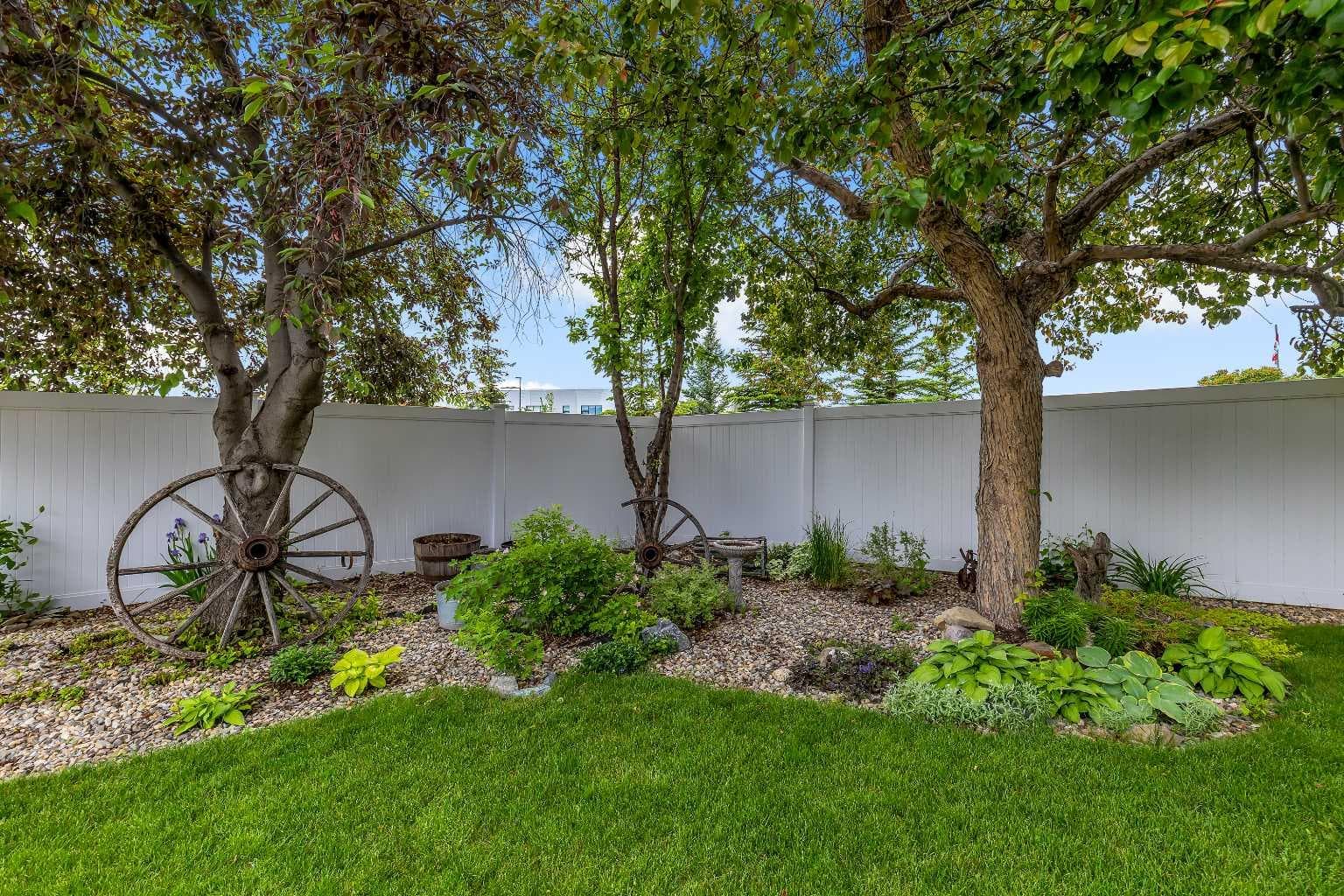 56 Coverdale Place NE