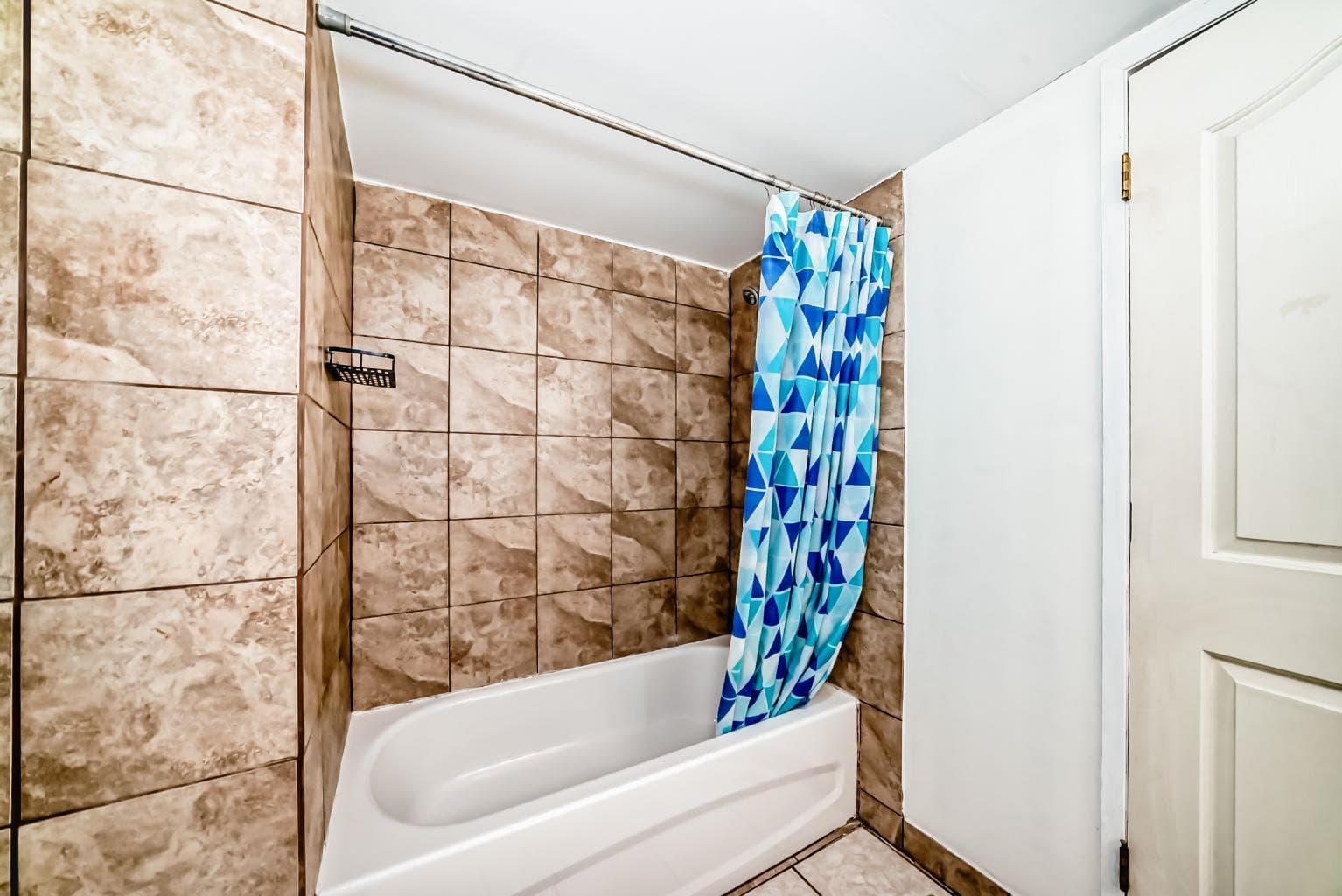 28 Rundlelawn Place NE