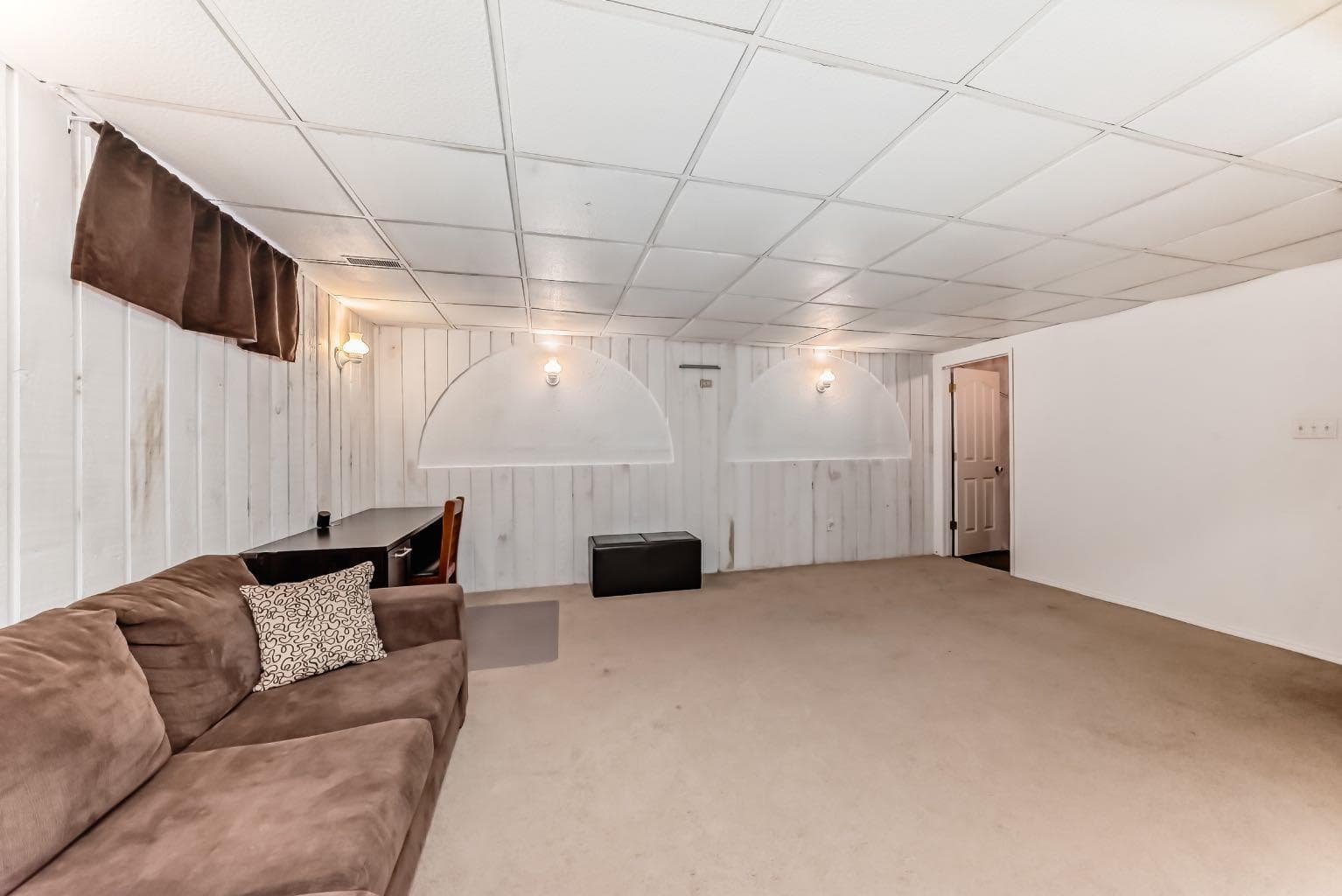 28 Rundlelawn Place NE