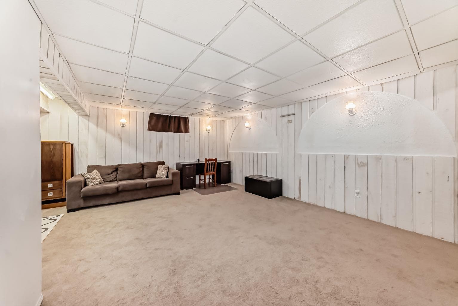 28 Rundlelawn Place NE