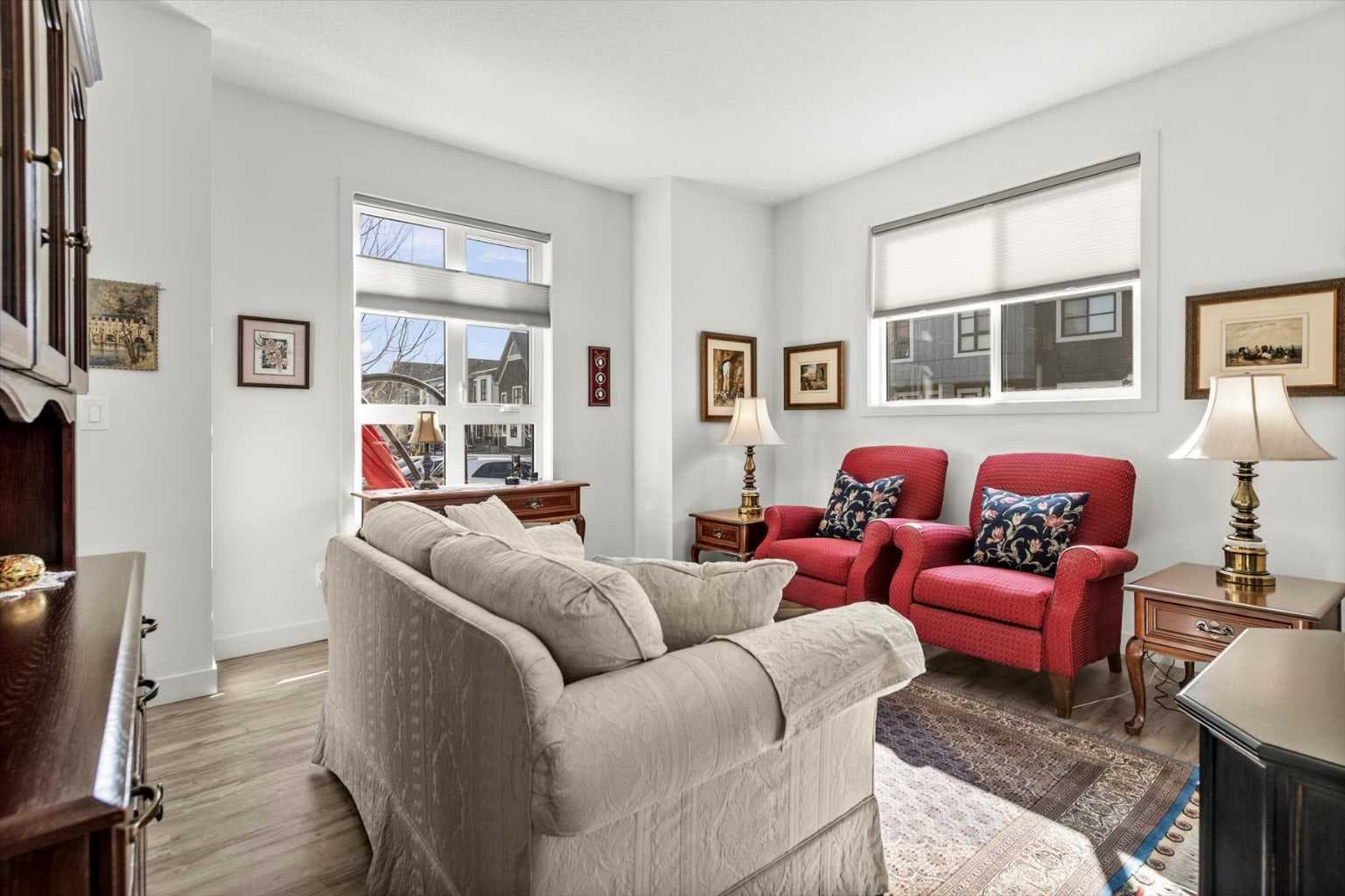 3401, 100 Walgrove Court SE