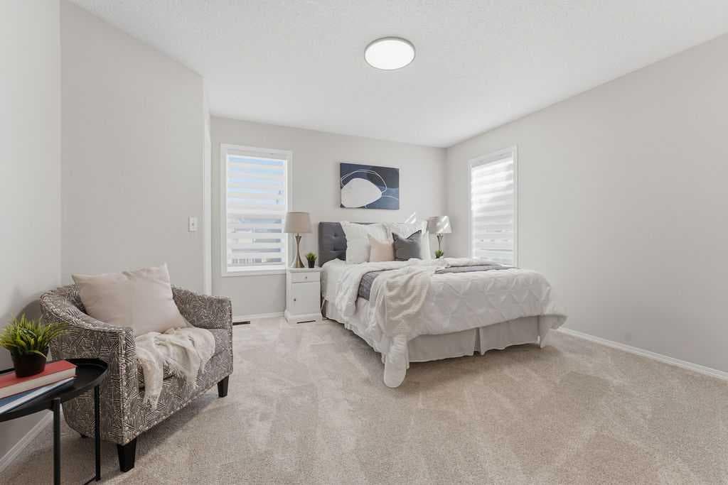 115 Elgin Meadows View SE