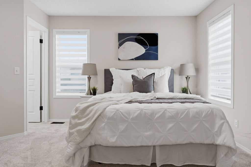 115 Elgin Meadows View SE