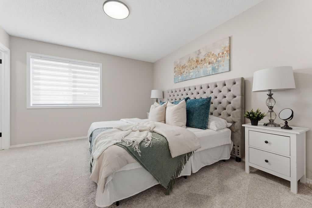 115 Elgin Meadows View SE
