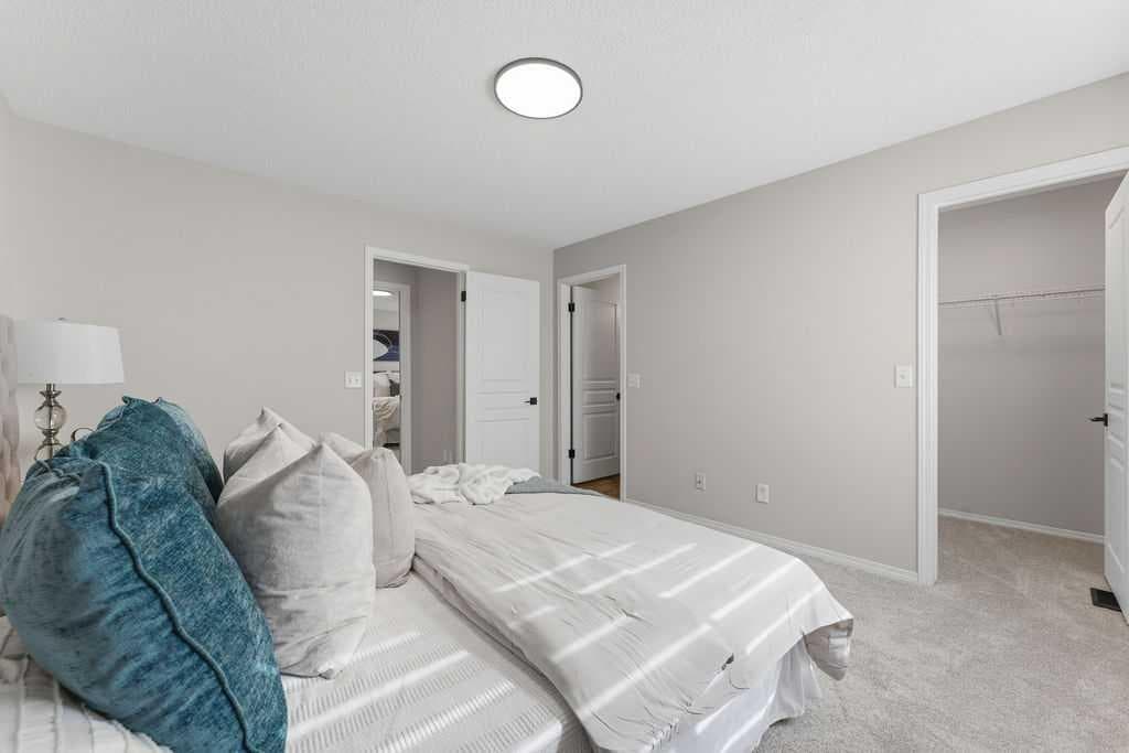 115 Elgin Meadows View SE